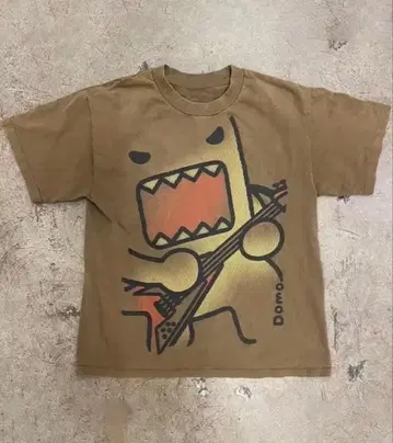 도모군 기타 y2k sk8 티셔츠 브라운