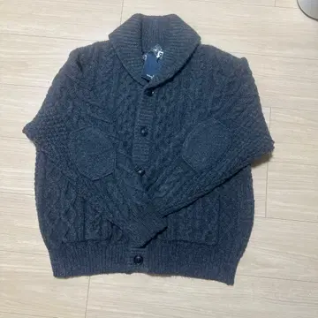 GU ENGINEERED GARMENTS 콜라보 가디건 M 사이즈