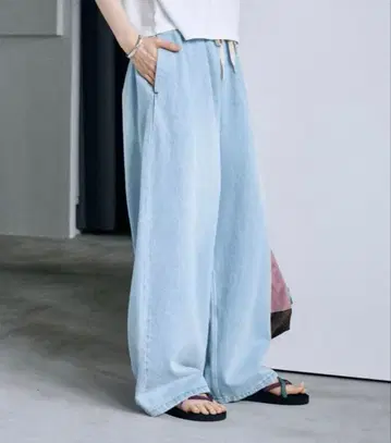 프릭스스토어 워시 가공 이지 데님 팬츠