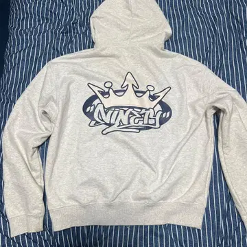 9090 King Logo Zip Foodie