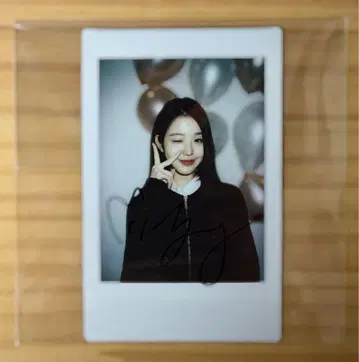 IVE 원영 친필 사인 폴라로이드