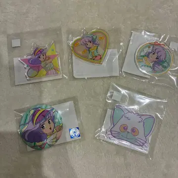 마루쿠지 크리미마미 캔뱃지 아크릴 키링 1