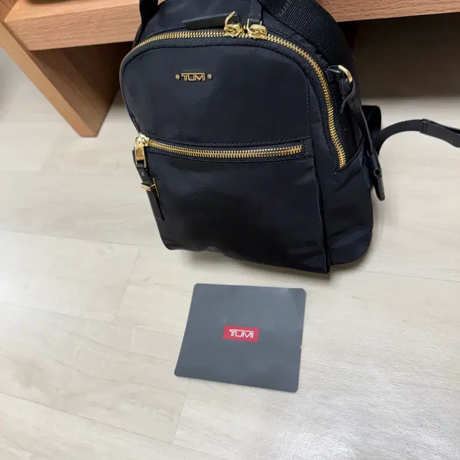 Tumi Voyager Ascott Convertible Women's Lightweight Backpack on Bunjang Global Site. Tumi Voyager Ascott Convertible Women's Lightweight Backpack on Bunjang Global Site.