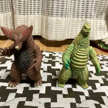 울트라맨 괴수 2000년 반다이 피규어 고모라 레드킹