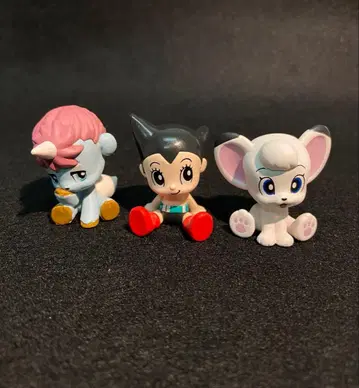 데즈카 오사무 앉아대 아톰 레오 유니코 미니 피규어