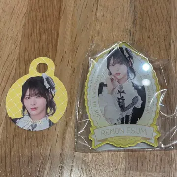 SMILE BASE CAFE 콜라보 카페 니어조이 네임 배지 에스미 레온