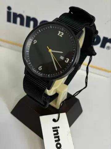 innovator 손목시계 BALD IN 0001 [작은 흠집 있음]
