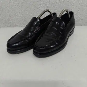 잘란 스리와야 유리 가죽 로퍼 블랙 빔즈 별주