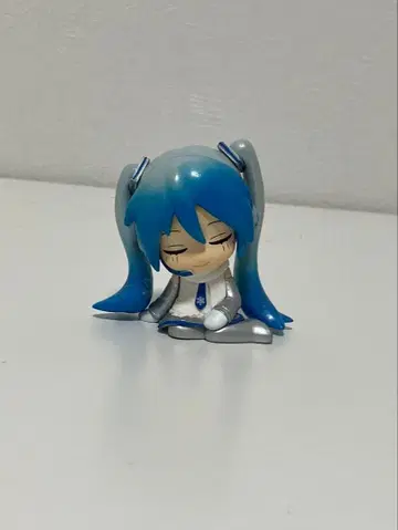 하츠네 미쿠 피규어 눈꽃 디자인