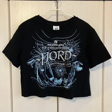 Mrs.Green Apple 미세스 피요르드 크롭 티셔츠