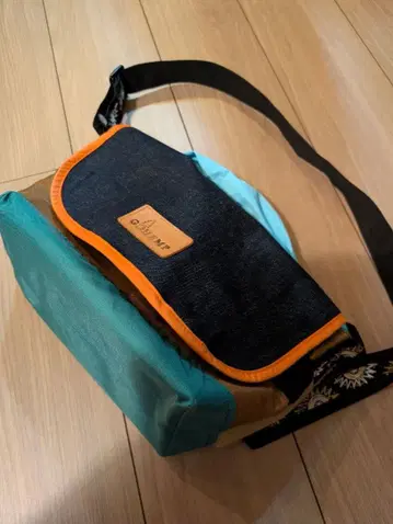 GOHEMP 숄더백 오렌지/브라운/터콰이즈