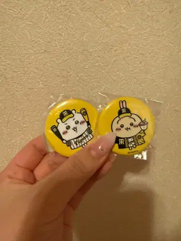 치이카와(먼작귀) 한신 타이거즈 콜라보 캔 배지 2개 세트