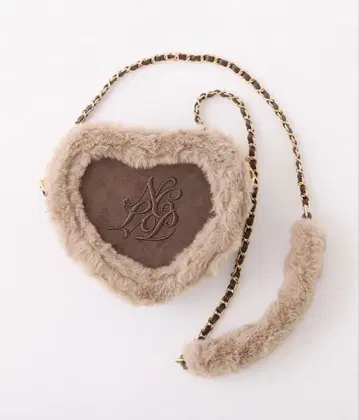 하트 스웨이드 로고 숄더백