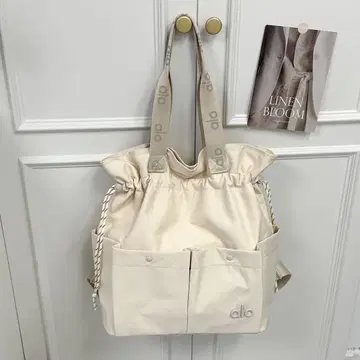 Alo 드로코드 포함 다기능 숄더백