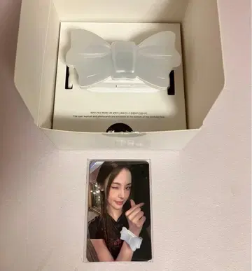 [ 새상품 ] izna 라이트 밴딩 특전 트레이딩 카드 6장 포함