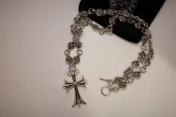 실버 크로스형 목걸이