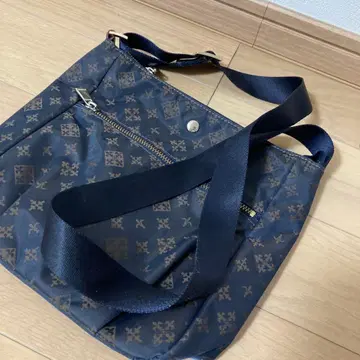 russet - 숄더백 지퍼 포켓