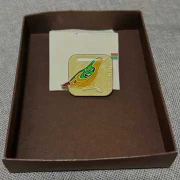 동유럽 브로치 구소련 체코