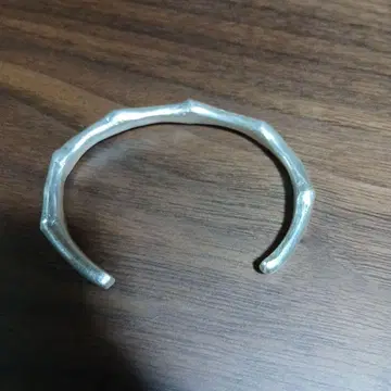 순은 뱅글 팔찌