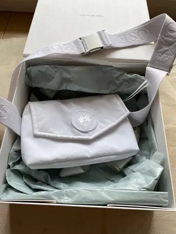 CANADA GOOSE 미니 힙색