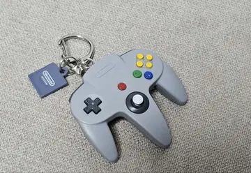 닌텐도 Nintendo Museum 컨트롤러 키링 N64