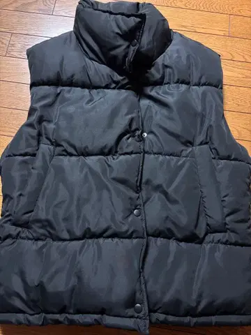 GRL 블랙 다운 베스트