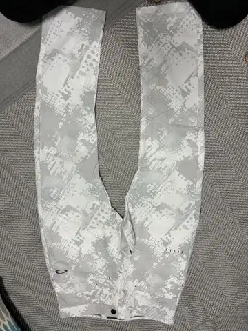 Oakley 디지털 카모플라쥬 골프 팬츠 US29/JPN31