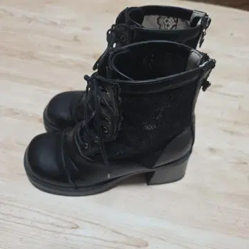 axesfemme 튤 레이스업 부츠