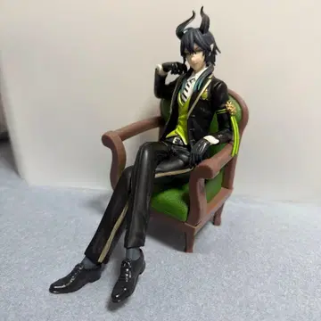 트위스테 말레우스 드라코니아 의자 피규어