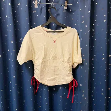 쥬에티 사이드 리본 드로스트 T셔츠 코르셋풍 스티치 새상품