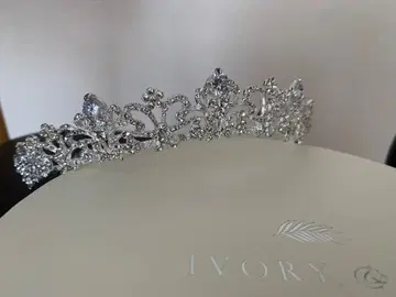 [ 박스 있음 ] Ivory & Co. Alyssa 티아라 아리사