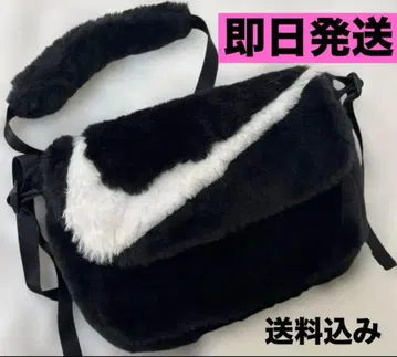 Nike 퍼 숄더백 블랙