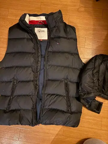 TOMMY HILFIGER DENIM 블랙 다운 베스트 L