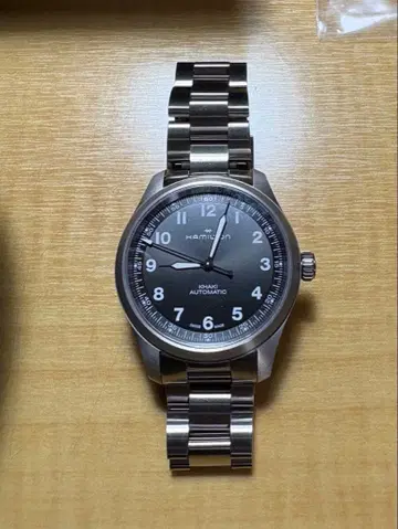 해밀턴 엔지니어드 가먼츠 시계