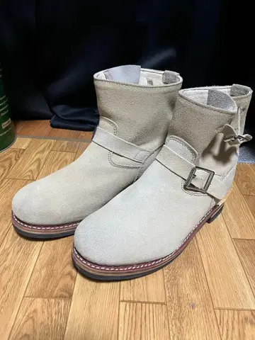 god&bless 베이지 스웨이드 버클 엔지니어 부츠