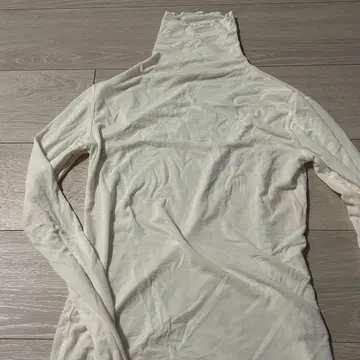 TODAYFUL 아이보리 터틀넥 긴팔 s