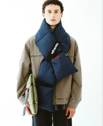 topologie 네이비 패딩 머플러