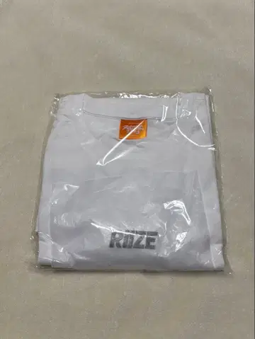 RIIZE 로고 T셔츠