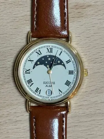 SUCCESS ALBA 월령 표시 손목시계