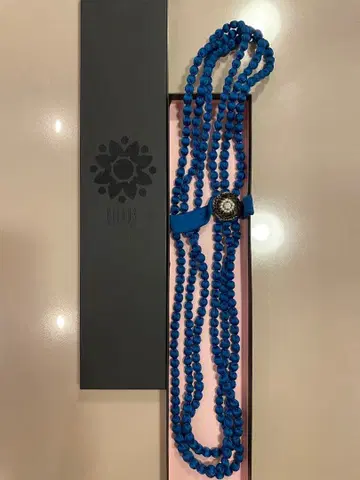 CITRUS 새틴 보우 펄 목걸이 로열 블루