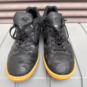 Mizuno 풋살화 블랙