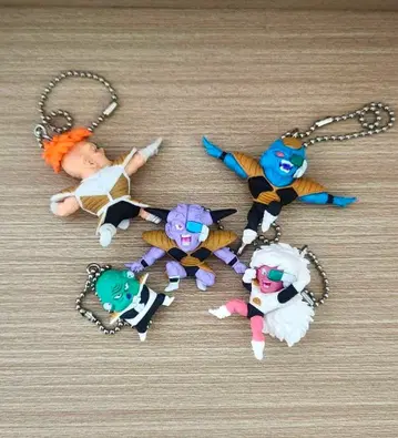 드래곤볼 UDM 키링 기뉴 특전대