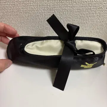 차코트 포켓몬 파우치 피카츄 콜라보