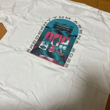 프레데릭 T셔츠 L 사이즈