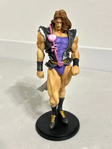 죠죠 동상 레전드 바닐라 아이스 피규어