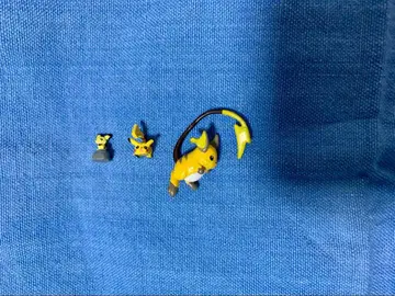 포켓몬 도감 피츄 피카츄 라이츄 진화계 피규어 세트