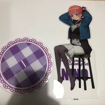 5등분의 신부 제3탄 콜라보 어패럴 UGC 아크릴 스탠드 나카노 니노