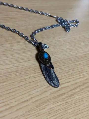 페더 목걸이 탑 펜던트 유품 정리