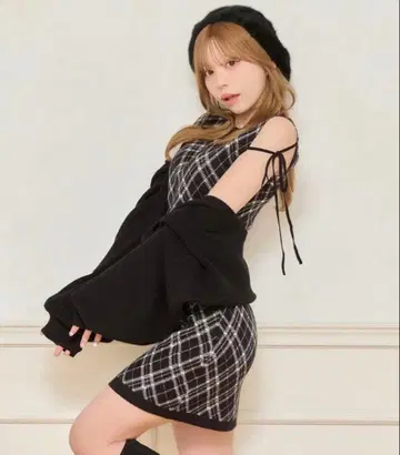 아프레 주르 apres jour 레이어드 스타일 니트 원피스 블랙