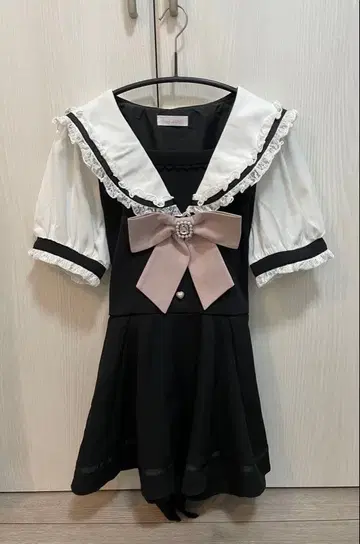 LIZLISA 블랙 프릴 원피스 셋업 반팔